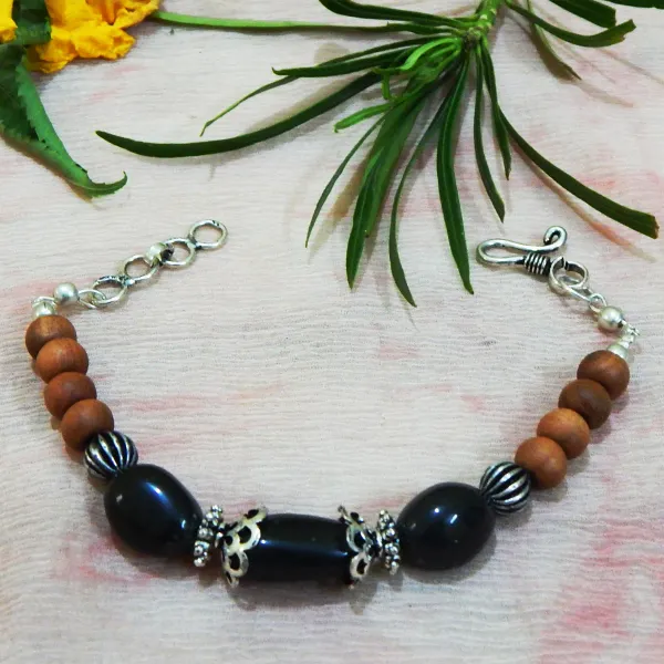 Black_Agate_With_White_Sandal_Wood_Bracelet_For_Root_Chakra_Women
