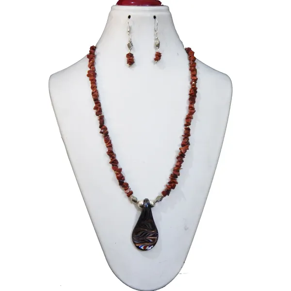 Gold_Gem_Stone_Chips_With_Glass_Pendant_Neclace_For_Women