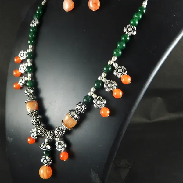 Green_Gemstone_Tumble_2_Color_Stone_Beads_Necklace_For_Women