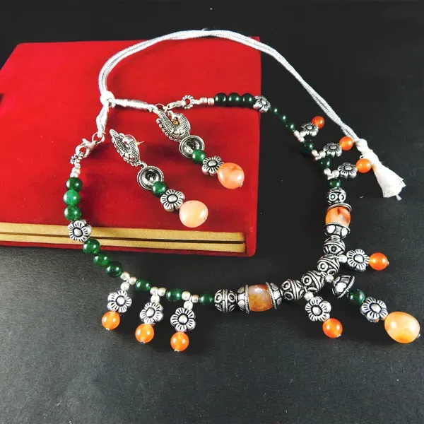 Green_Gemstone_Tumble_2_Color_Stone_Beads_Necklace_For_Women