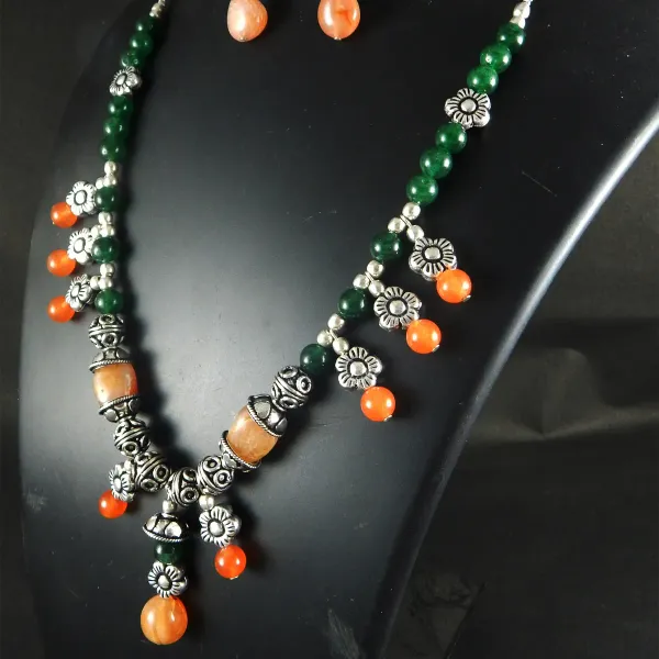 Green_Gemstone_Tumble_2_Color_Stone_Beads_Necklace_For_Women