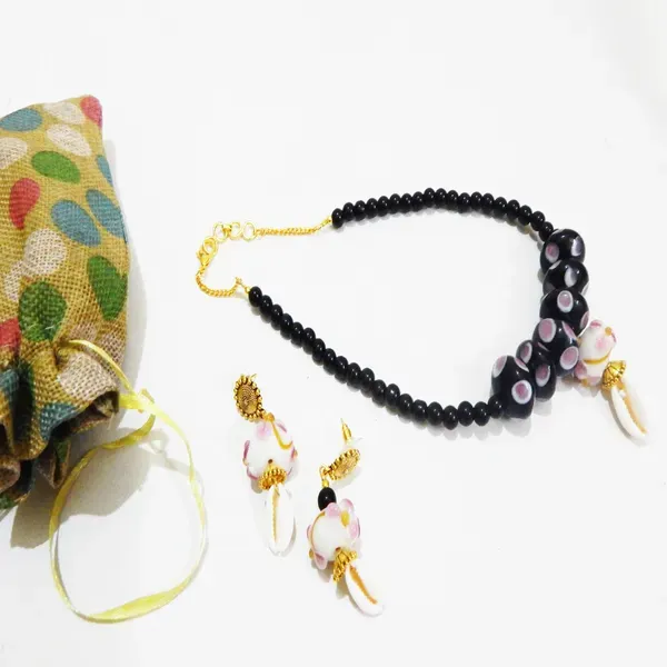Black_Lampwok_Beads_Jewelry_For_Women