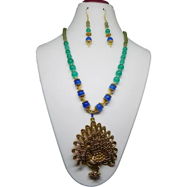 Green_Glass_Beads_Metal_Pendant_Necklace_For_Women