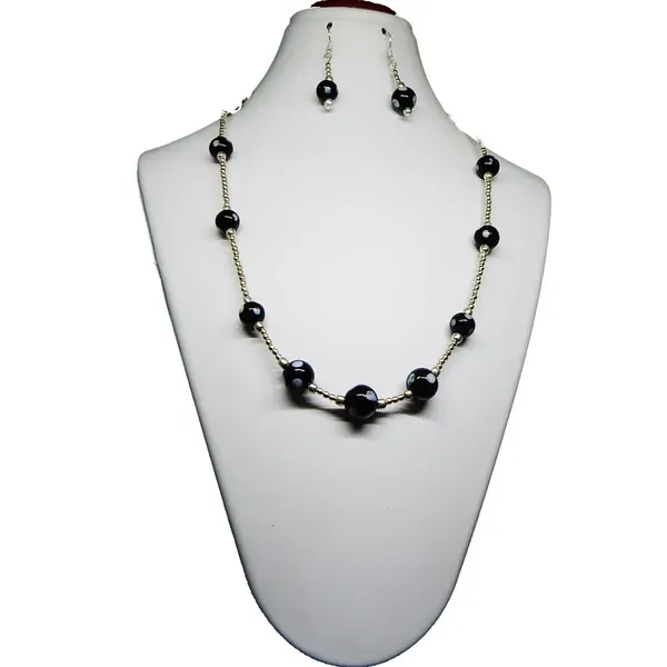 Black_Lamwork_Glass_Beads_Fancy_Necklace_For_Women
