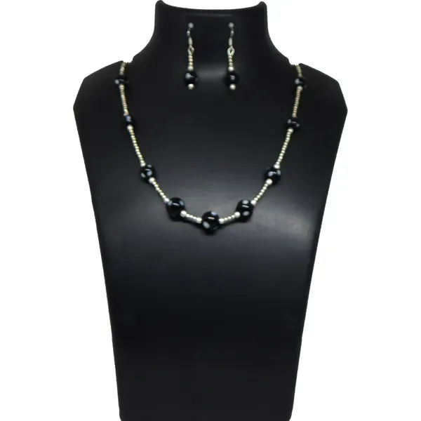 Black_Lamwork_Glass_Beads_Fancy_Necklace_For_Women