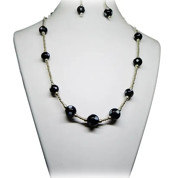 Black_Lamwork_Glass_Beads_Fancy_Necklace_For_Women