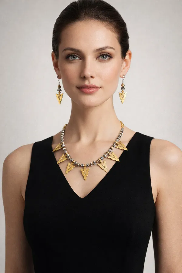 Gold_Silver_Metal_Beads_Fancy_Necklace_For_Women