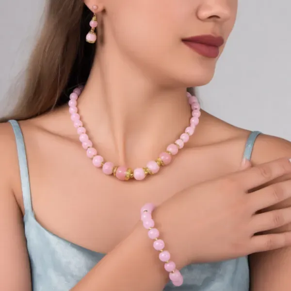 Pink_Plain_Glass_Beads_Fancy_Necklace_For_Women