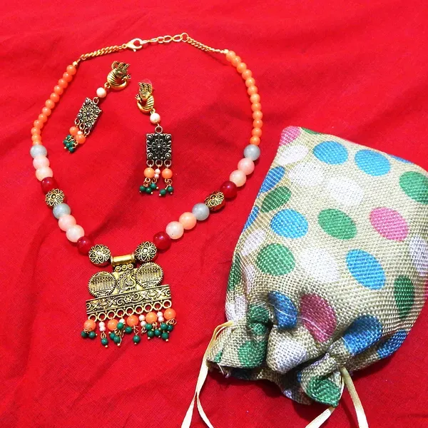 Multicolor_Glass_Beads_With_Metal_Pendant_Necklace_For_Women