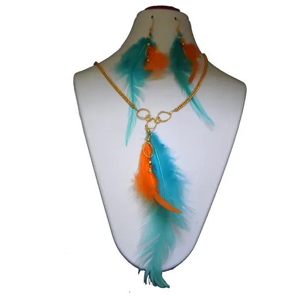 Multicolor_Real_Feathers_Metal_Chain_Necklace_For_Women