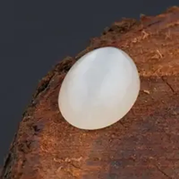Moon_Stone_Natural_Gem_Stone_For_Unisex