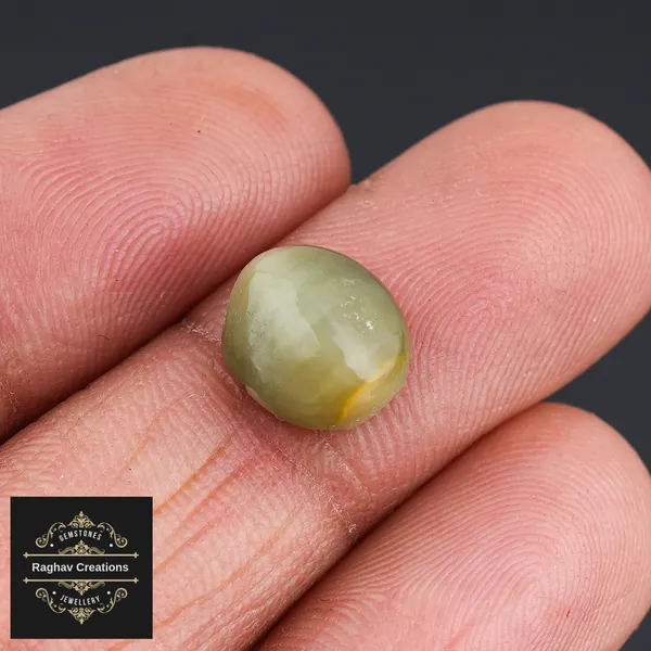 Cat's_eye_Stone_weight_-_3.46_Carat_Certificate_Number:-208506