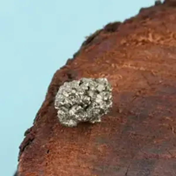 Pyrite_Natural_Gem_Stone_For_Unisex