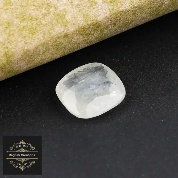 White_Sapphire_Natural_Gem_Stone_For_Unisex