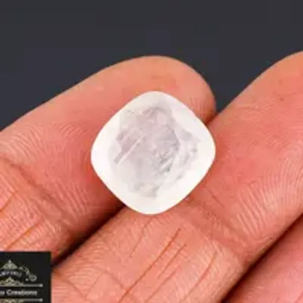White_Sapphire_Natural_Gem_Stone_For_Unisex