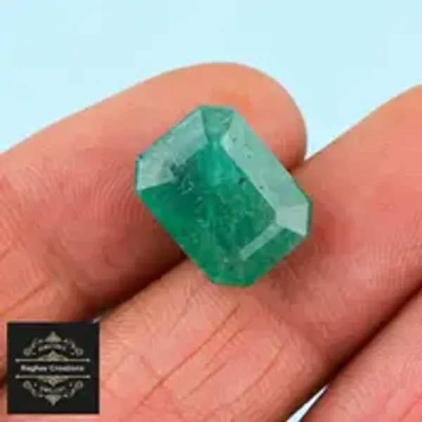 Emerald_Natural_Gem_Stone_For_Unisex