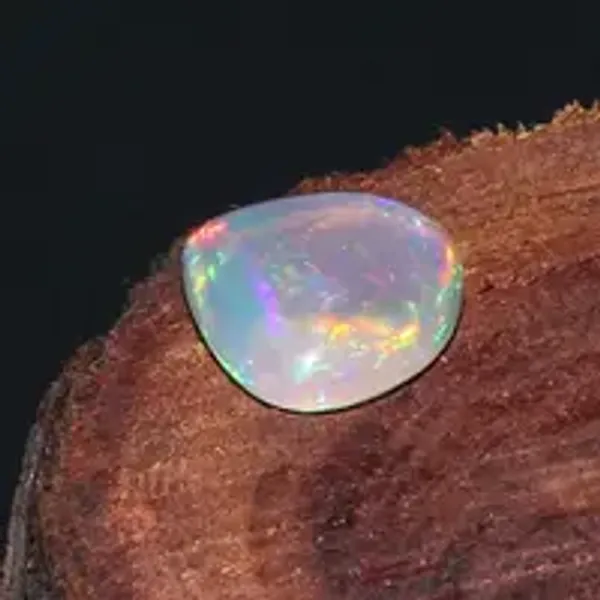 Fire_Opal_Natural_Gem_Stone_For_Unisex