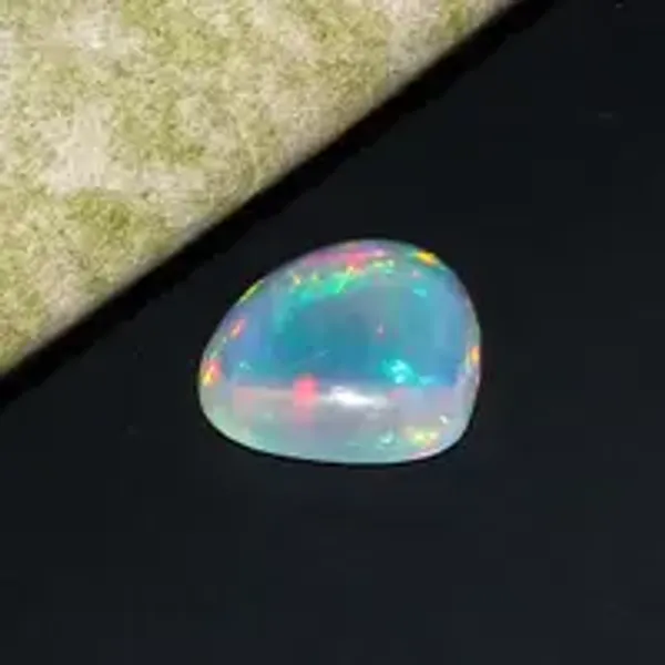Fire_Opal_Natural_Gem_Stone_For_Unisex