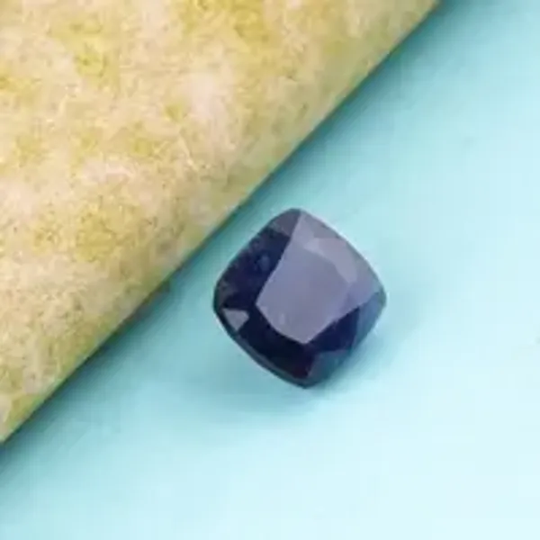 Blue_Sapphire_Natural_Gem_Stone_For_Unisex