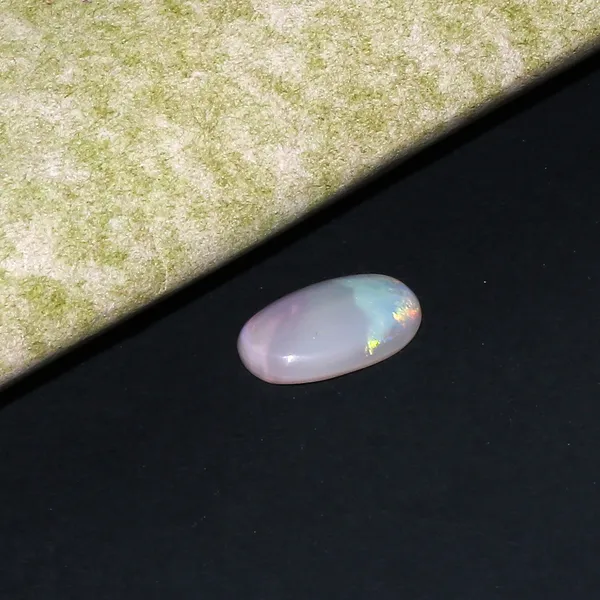 Natural_Australian_Opal_4.00_Carat_Certificate_Number:-_593047