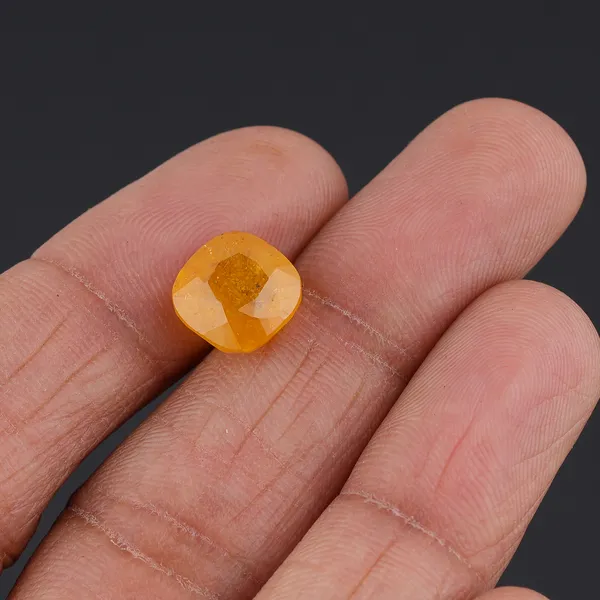 Natural_Yellow_Sapphire_5.50_Carat_certificate_number:-_592999