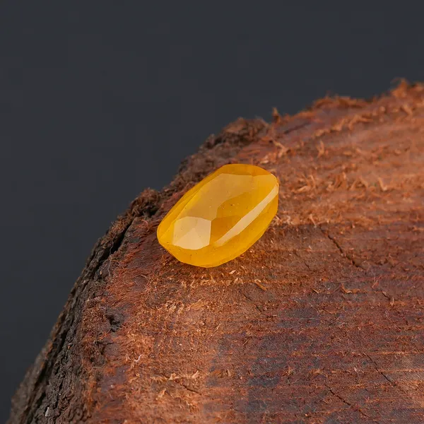 Natural_Yellow_Sapphire_6.50_Carat_certificate_number:-_592996