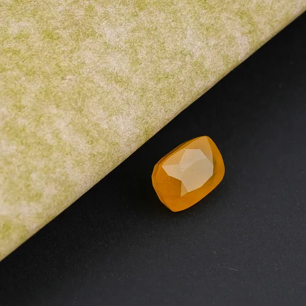 Natural_Yellow_Sapphire_6.50_certificate_number:-_592996_Carat