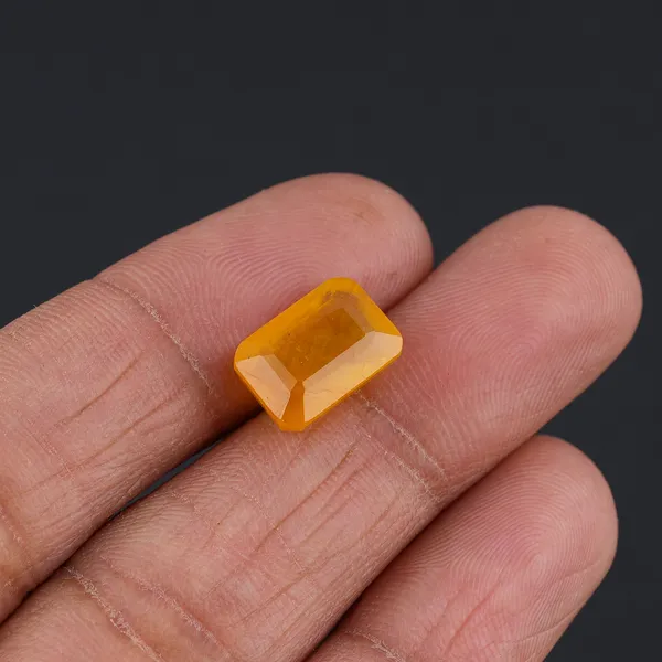 Natural_Yellow_Sapphire_9_carat_certificate_number:-_593003