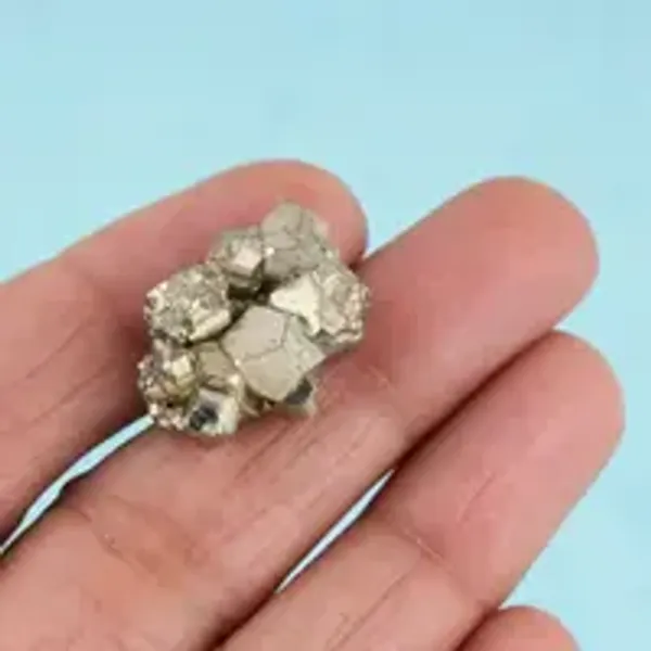 Pyrite_Natural_Gem_Stone_For_Unisex