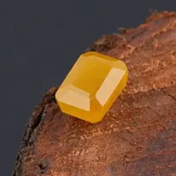 Yellow_Sapphire_Natural_Gem_Stone_For_Unisex