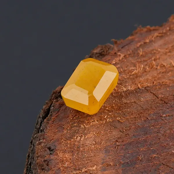 Yellow_Sapphire_Natural_Gem_Stone_For_Unisex