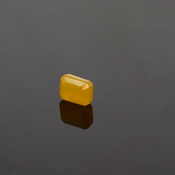 Yellow_Sapphire_Natural_Gem_Stone_For_Unisex