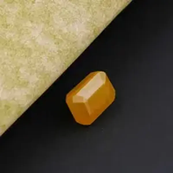 Yellow_Sapphire_Natural_Gem_Stone_For_Unisex