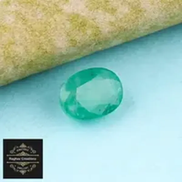 Emerald_Natural_Gem_Stone_For_Unisex