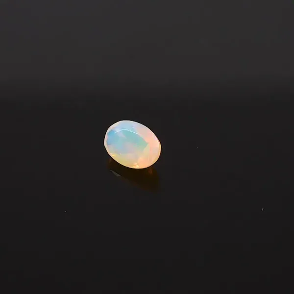 Fire_Opal_Natural_Gem_Stone_For_Unisex