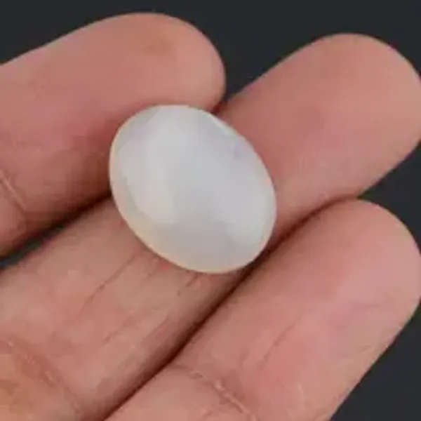 Moon_Stone_Natural_Gem_Stone_For_Unisex