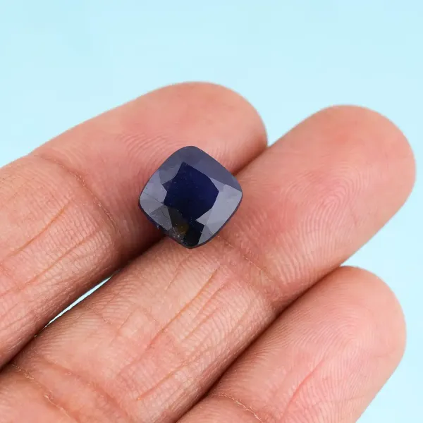 Blue_Sapphire_Natural_Gem_Stone_For_Unisex