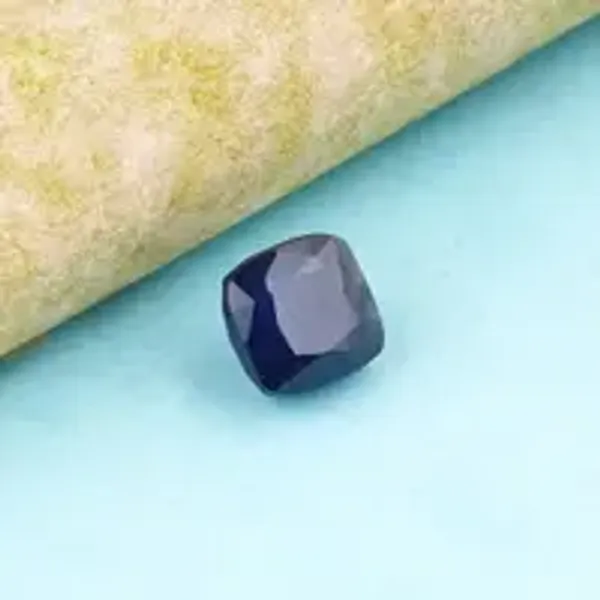Blue_Sapphire_Natural_Gem_Stone_For_Unisex