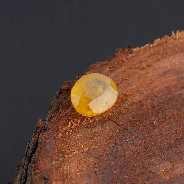 Yellow_Sapphire_Natural_Gem_Stone_For_Unisex