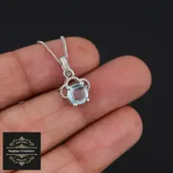 SilverBlue_Topaz_Natural_Gem_Stone_Pendent_For_Women