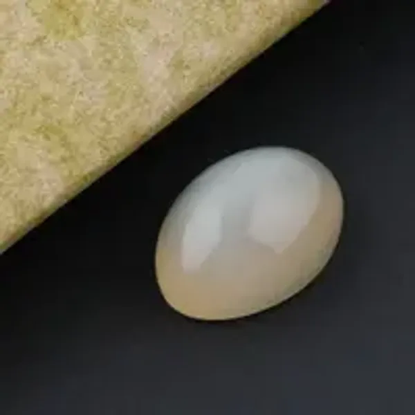 Moon_Stone_Natural_Gem_Stone_For_Unisex