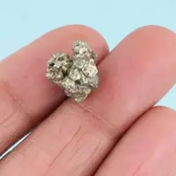 Pyrite_Natural_Gem_Stone_For_Unisex