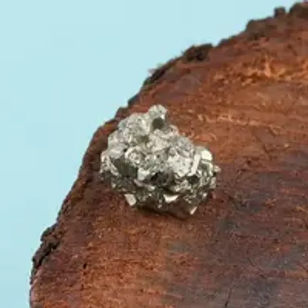 Pyrite_Natural_Gem_Stone_For_Unisex