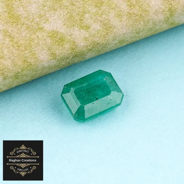 Emerald_Natural_Gem_Stone_For_Unisex