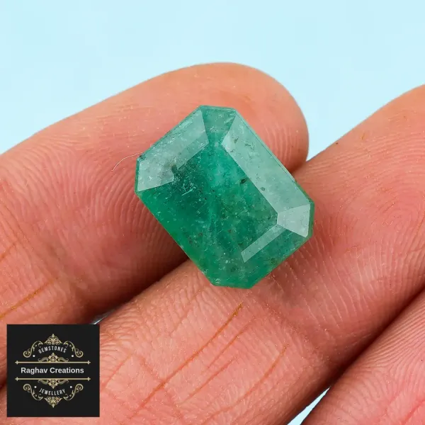 Emerald_Natural_Gem_Stone_For_Unisex