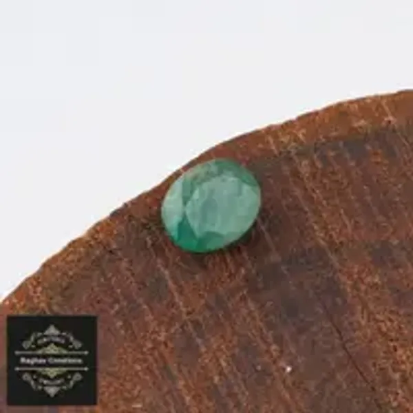 Emerald_Natural_Gem_Stone_For_Unisex