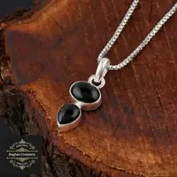 Black_Onyx_Silver_Natural_Gem_Stone_Pendent_For_Women