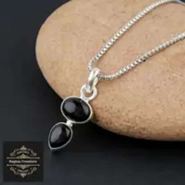 Black_Onyx_Silver_Natural_Gem_Stone_Pendent_For_Women