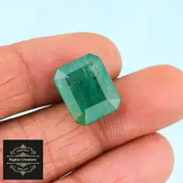 Emerald_Natural_Gem_Stone_For_Unisex