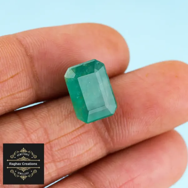 Emerald_Natural_Gem_Stone_For_Unisex